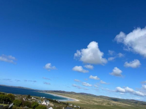 Perfect family getaway with spectacular sea views